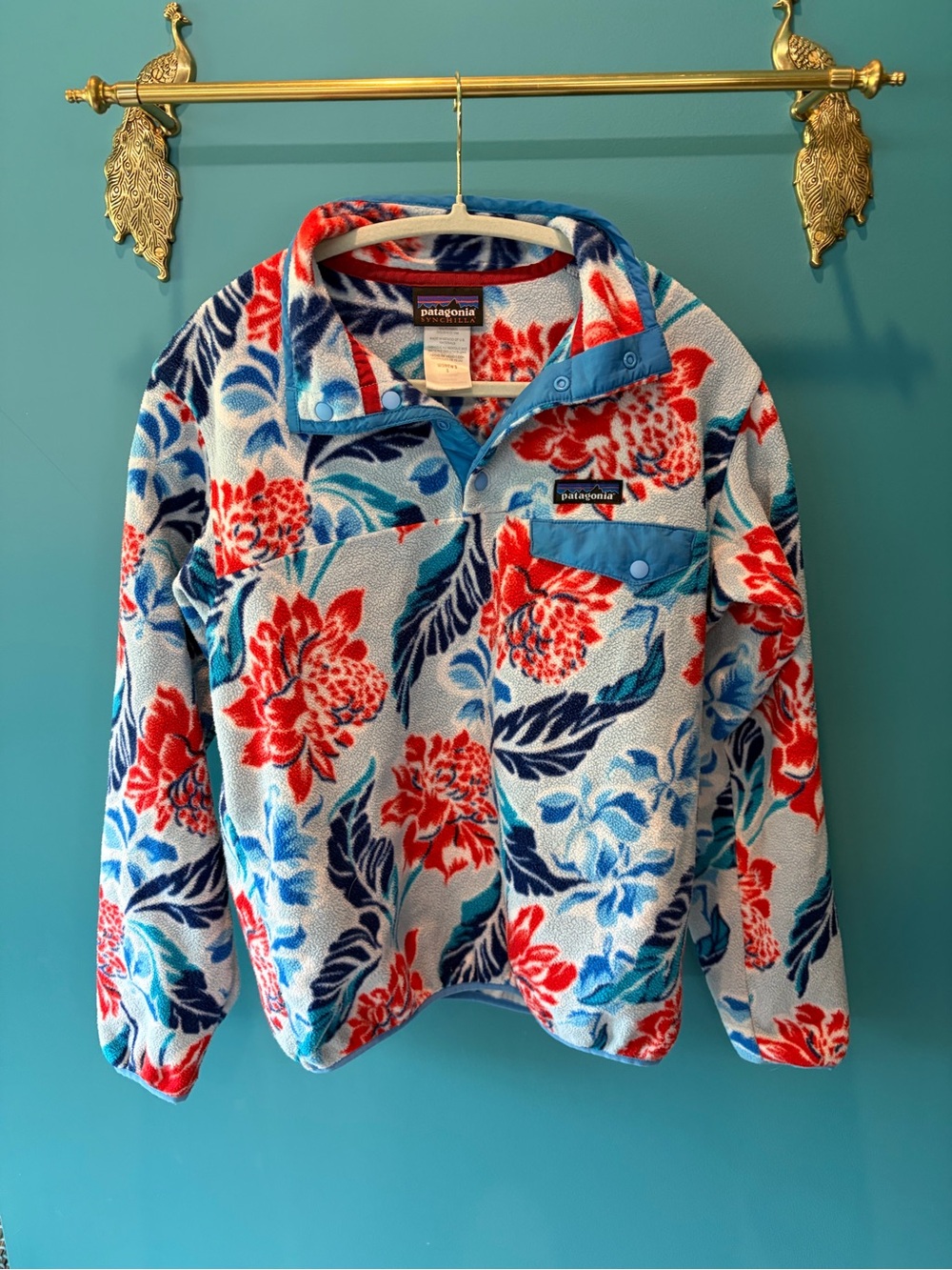 Patagonia Women's Floral Snap-T Fleece Pullover - Light Blue/Red S